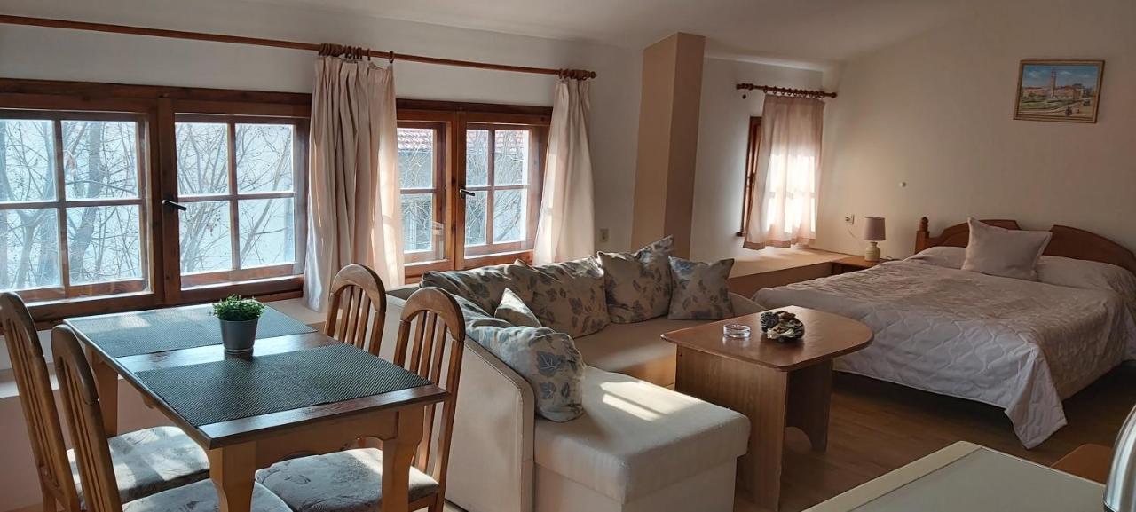 Citadel Guest House Варна Экстерьер фото